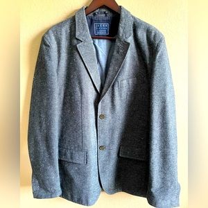 Jachs men’s 2 button blazer, gray, button details on cuffs